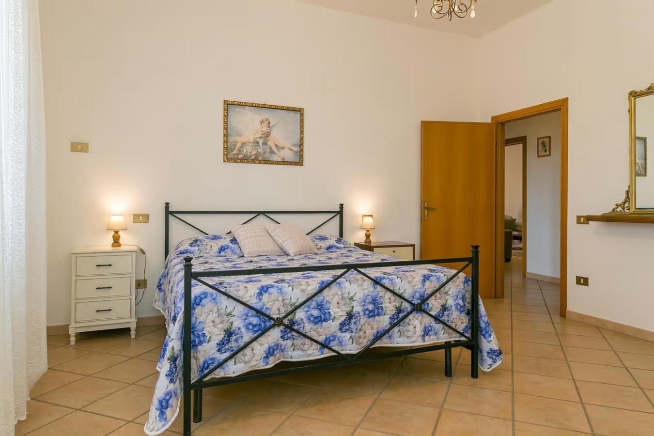 Agriturismo I Debbi บิบโบนา ภายนอก รูปภาพ