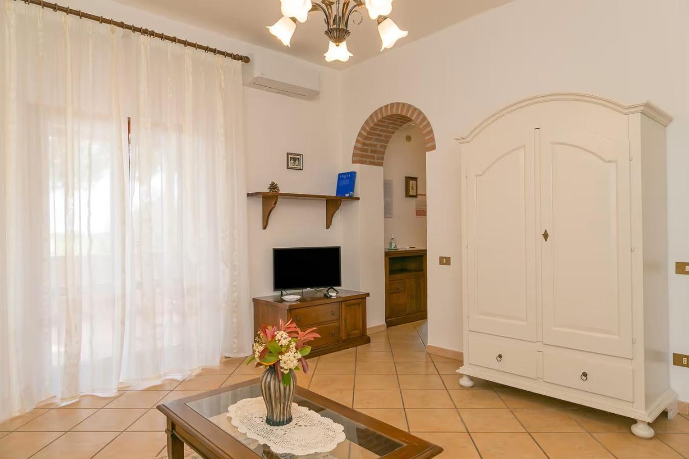 Agriturismo I Debbi บิบโบนา ภายนอก รูปภาพ