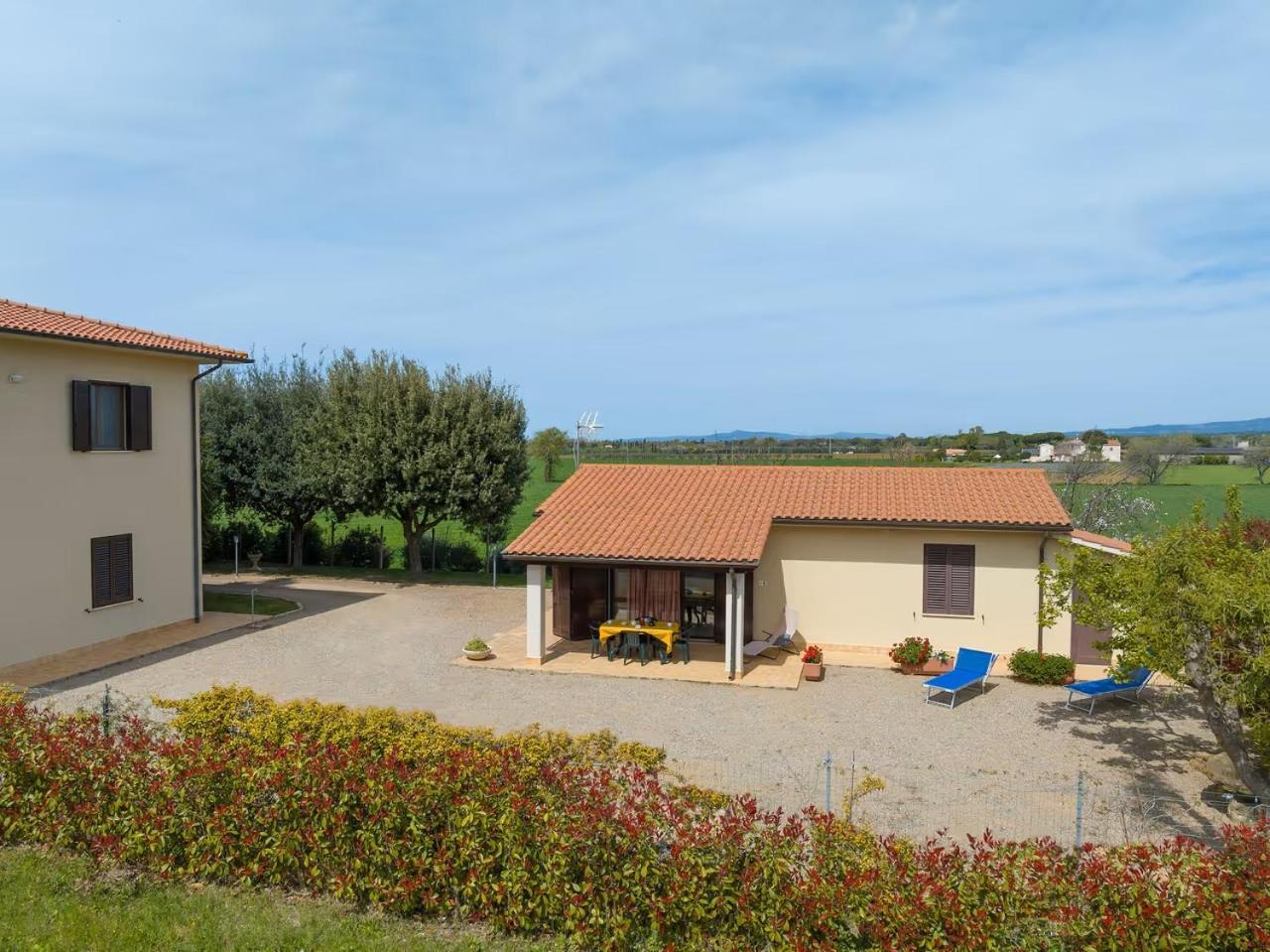 Agriturismo I Debbi บิบโบนา ภายนอก รูปภาพ
