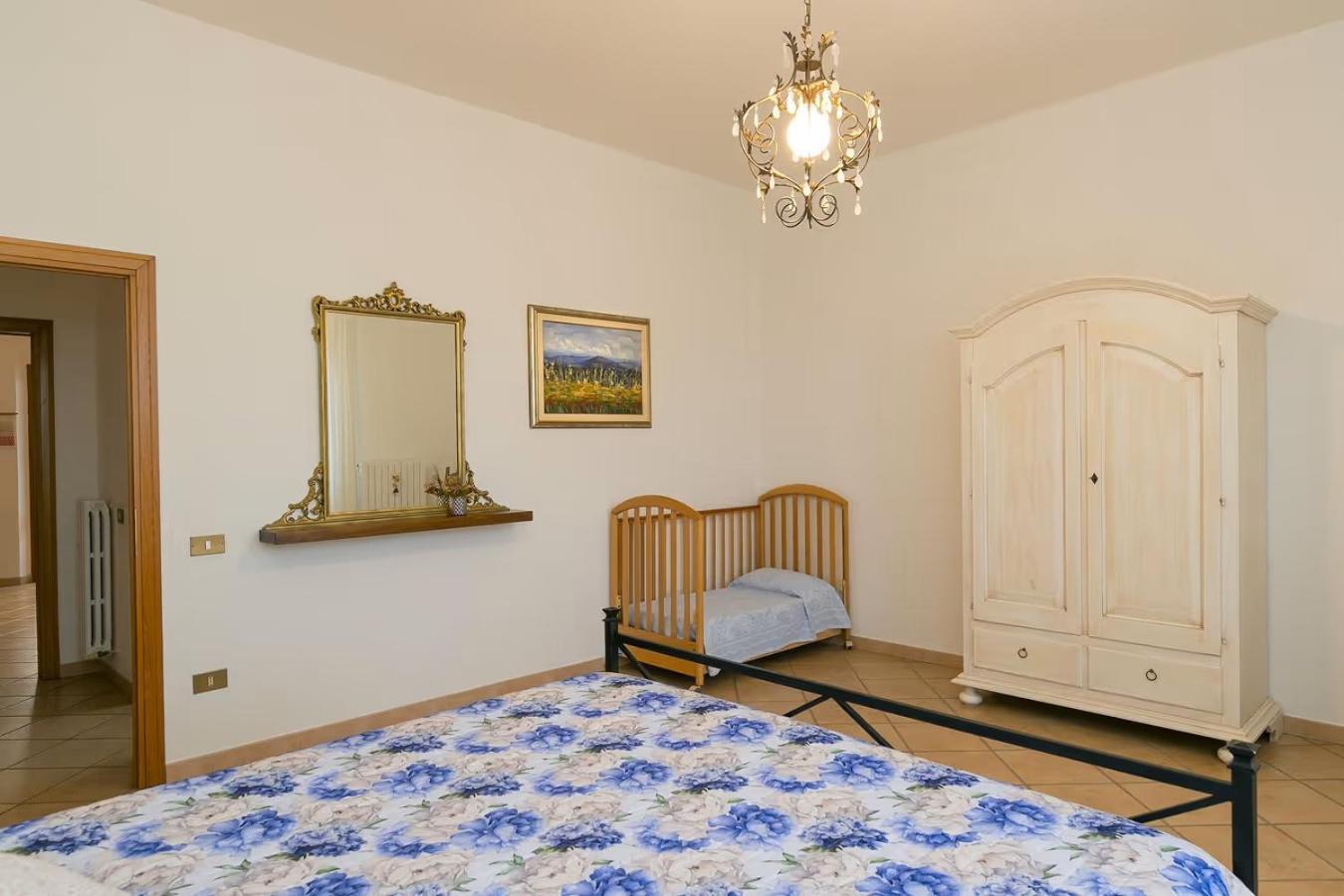 Agriturismo I Debbi บิบโบนา ภายนอก รูปภาพ