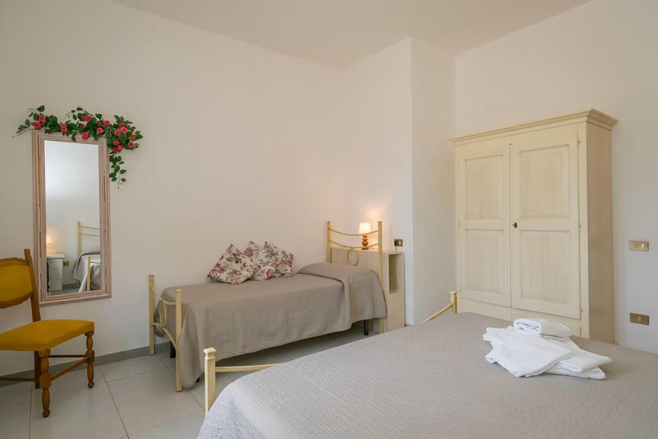 Agriturismo I Debbi บิบโบนา ภายนอก รูปภาพ