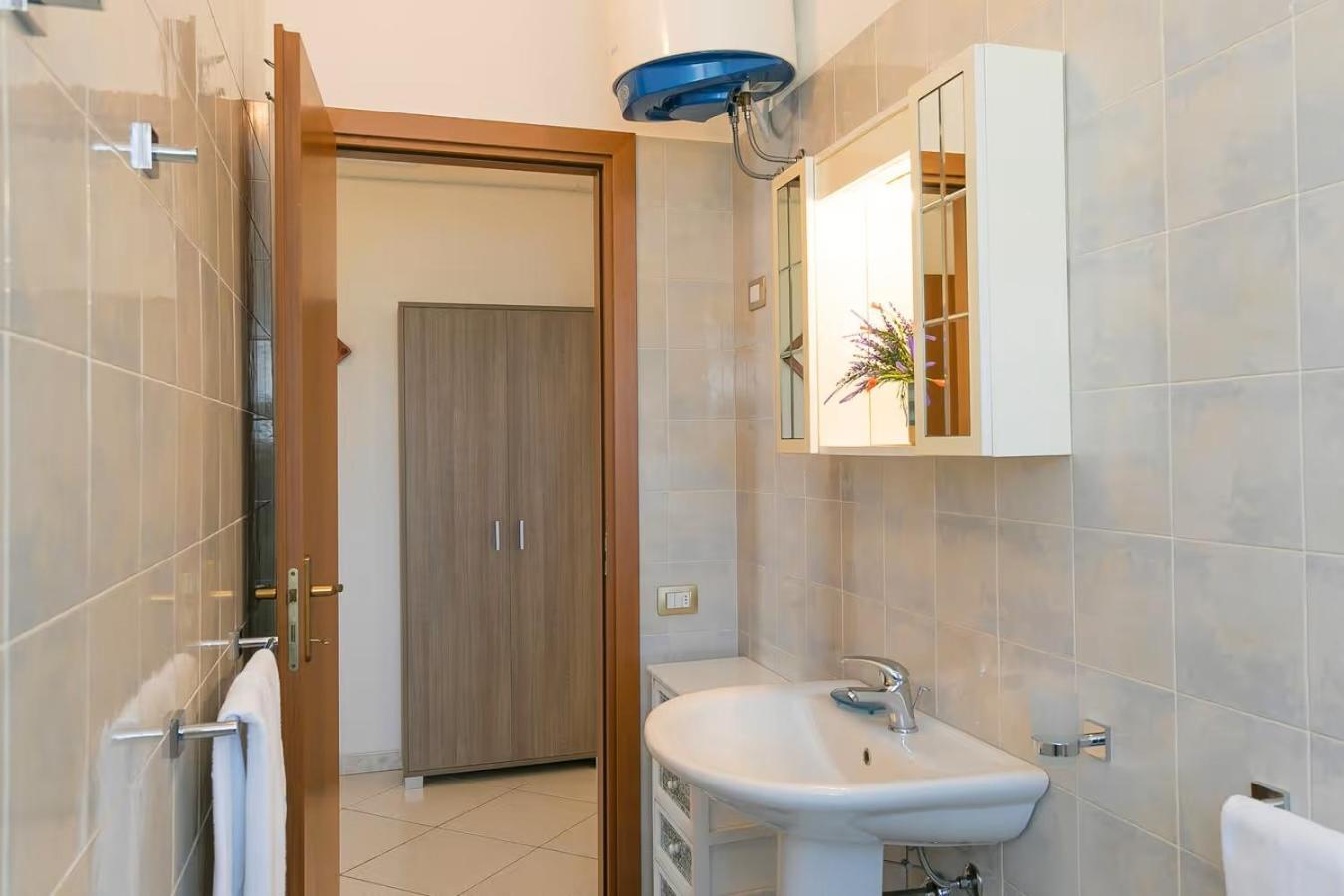 Agriturismo I Debbi บิบโบนา ภายนอก รูปภาพ